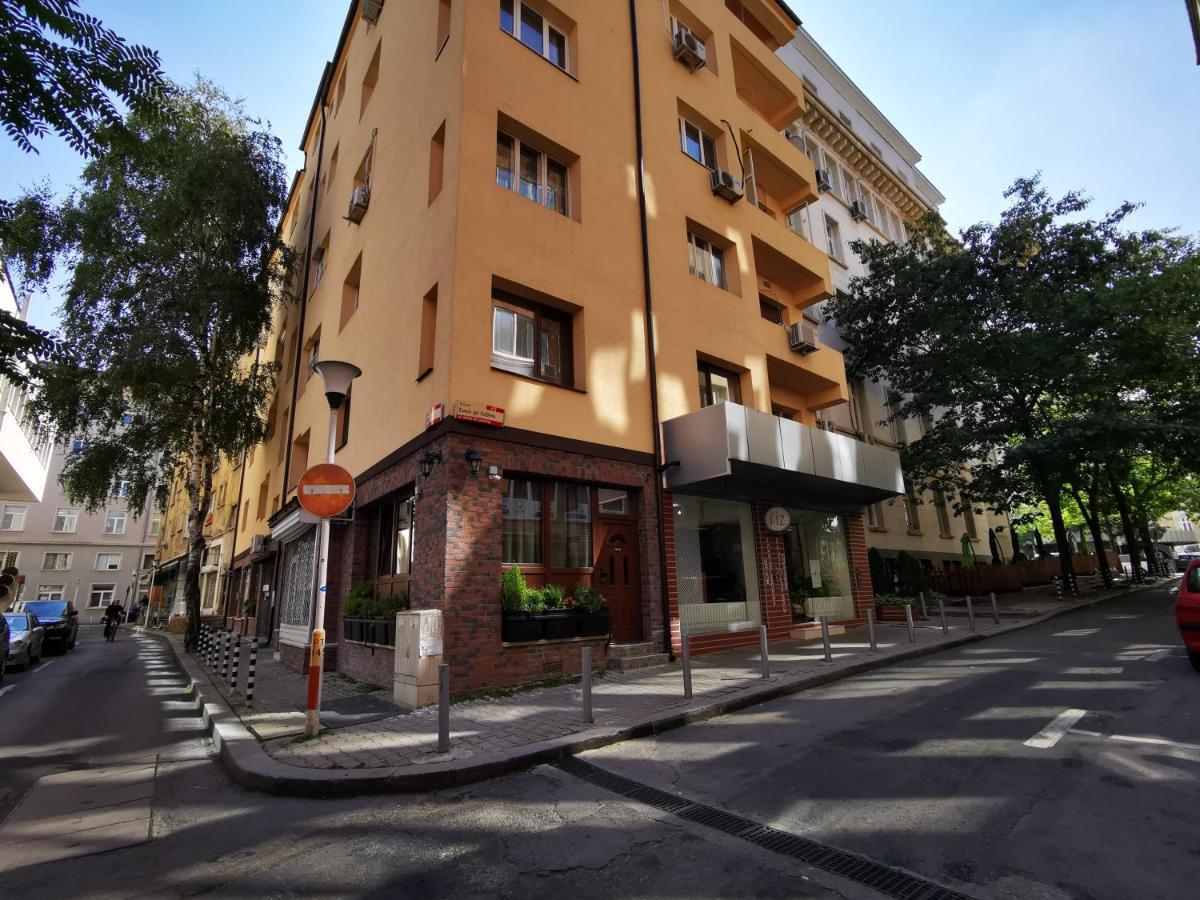 Sleep Over Sofia - Guest Rooms Bagian luar foto