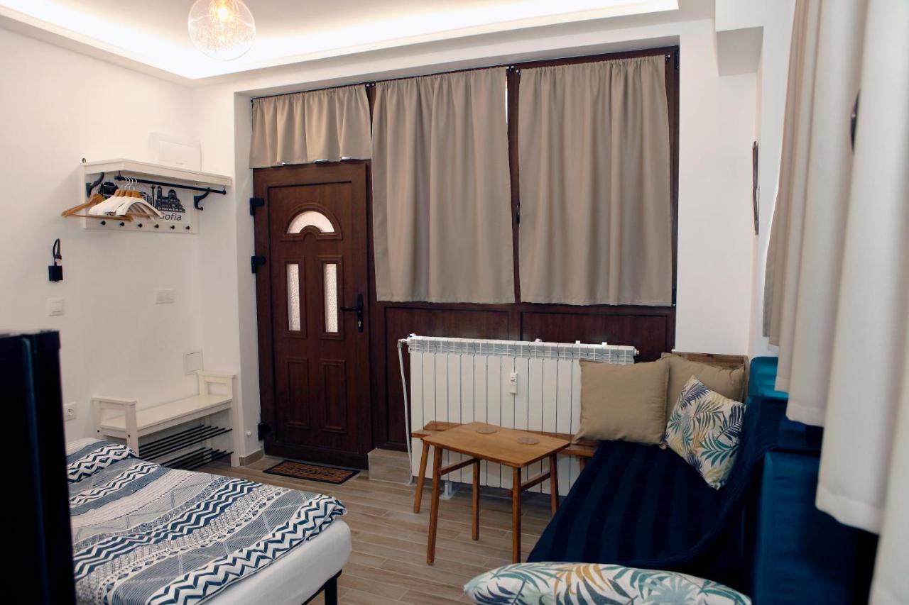 Sleep Over Sofia - Guest Rooms Bagian luar foto